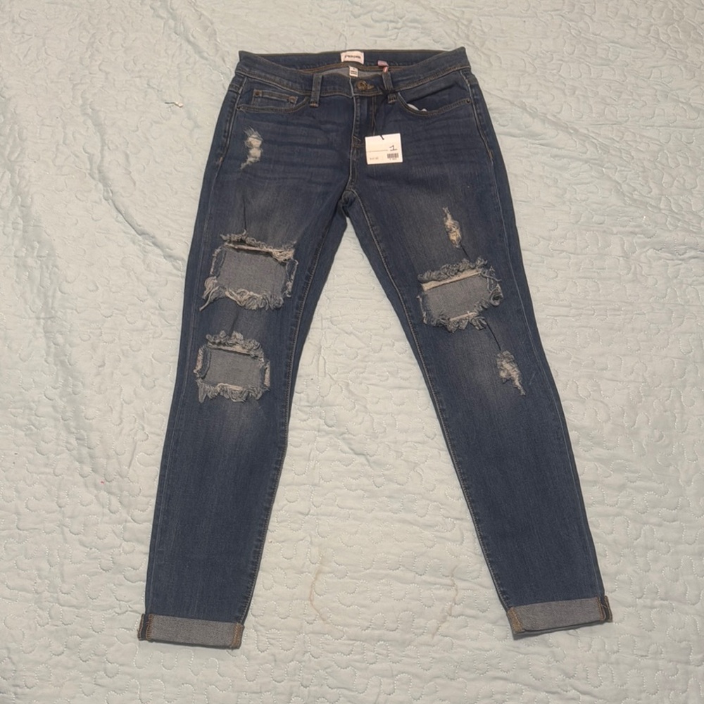 NWT Sneak peek Distressed ankle blue jeans